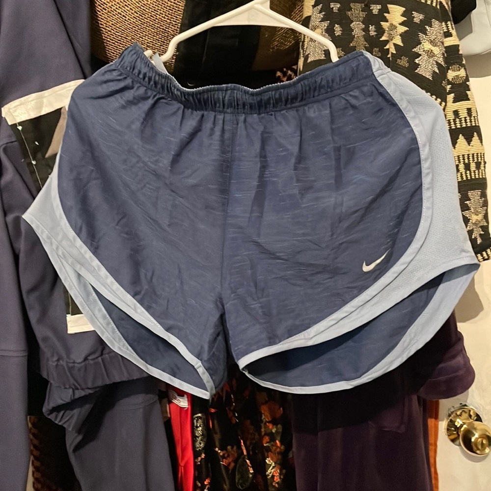 Nike fit dry size medium lined running shorts